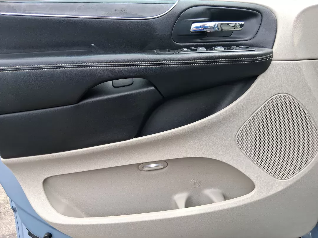 2013 Chrysler Town and Country Touring (2C4RC1BG5DR) with an Pentastar 3.6L V-6 DOHC engine, located at 401 Woodman Dr, Riverside, OH, 45431, (937) 908-9800, 39.760899, -84.123421 - **Discover Your Family's Next Adventure with the 2013 Chrysler Town and Country at Advantage Car and Credit!**<br /> <br /> Are you searching for a reliable vehicle that accommodates your growing family while offering style, comfort, and versatility? Look no further! At Advantage Car and Credit, l - Photo#18
