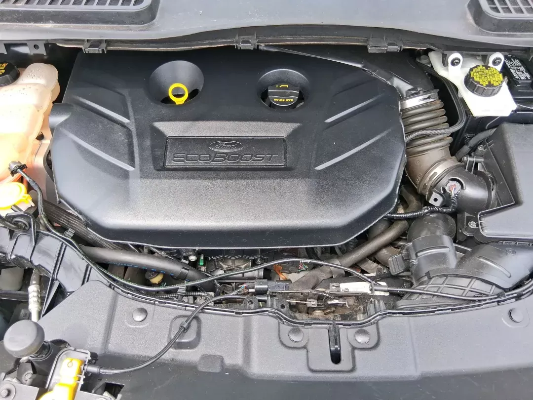 2014 Ford Escape Titanium (1FMCU9J96EU) with an EcoBoost 1.6L I-4 gasoline direct injection engine, located at 4508 South Dixie Dr, Moraine, OH, 45439, (937) 908-9800, 39.689976, -84.218452 - Photo#10