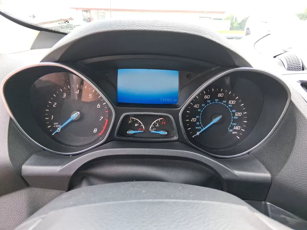2014 Ford Escape Titanium (1FMCU9J96EU) with an EcoBoost 1.6L I-4 gasoline direct injection engine, located at 4508 South Dixie Dr, Moraine, OH, 45439, (937) 908-9800, 39.689976, -84.218452 - Photo#14
