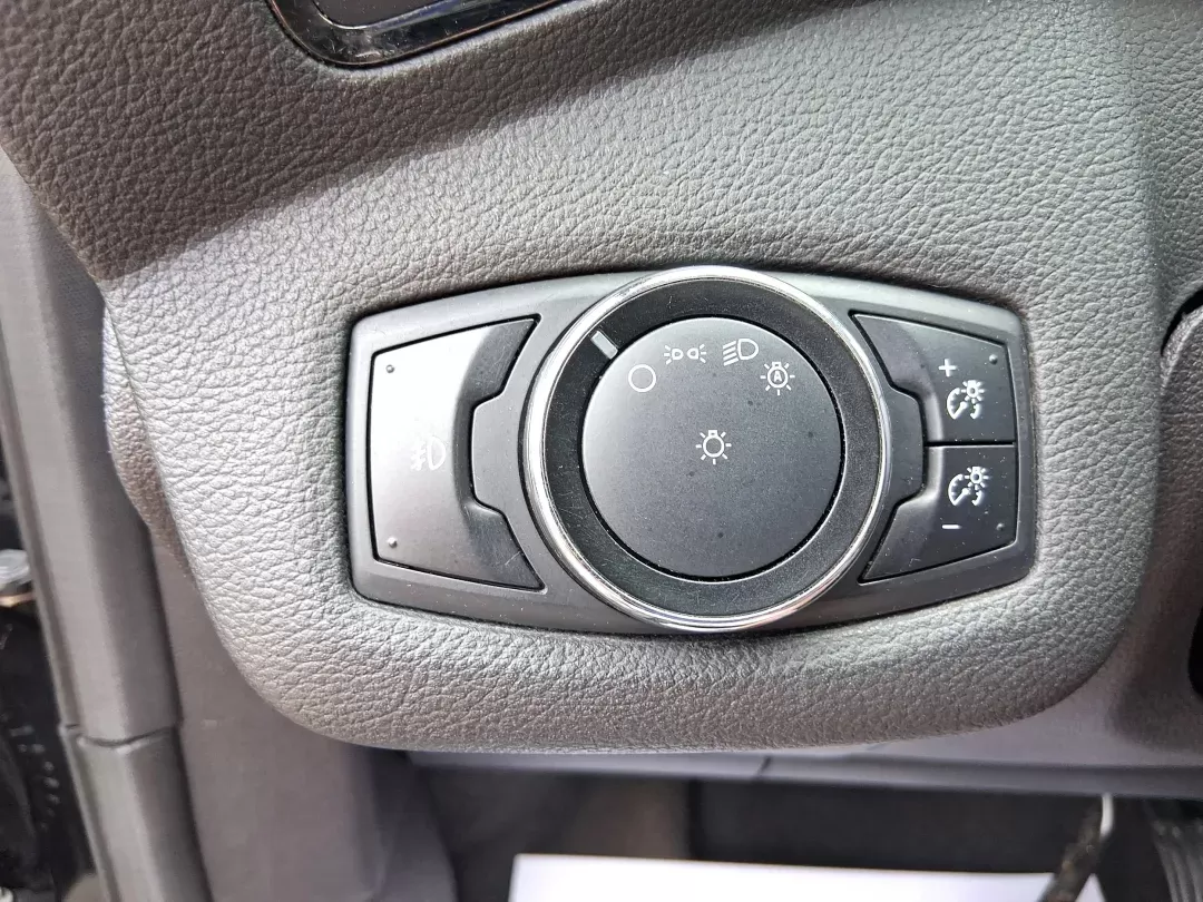 2014 Ford Escape Titanium (1FMCU9J96EU) with an EcoBoost 1.6L I-4 gasoline direct injection engine, located at 4508 South Dixie Dr, Moraine, OH, 45439, (937) 908-9800, 39.689976, -84.218452 - Photo#16
