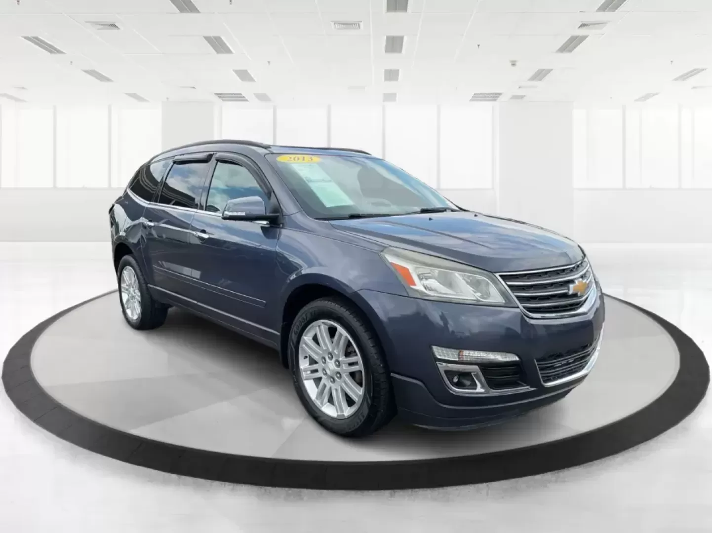 2013 Chevrolet Traverse 1LT (1GNKRGKD0DJ) with an 3.6L V-6 gasoline direct injection engine, located at 1951 S Dayton Lakeview Rd., New Carlisle, OH, 45344, (937) 908-9800, 39.890999, -84.050255 - Photo#0