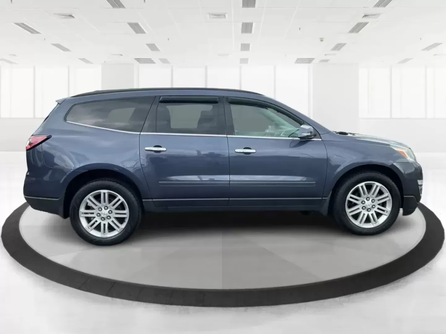2013 Chevrolet Traverse 1LT (1GNKRGKD0DJ) with an 3.6L V-6 gasoline direct injection engine, located at 1951 S Dayton Lakeview Rd., New Carlisle, OH, 45344, (937) 908-9800, 39.890999, -84.050255 - Photo#1