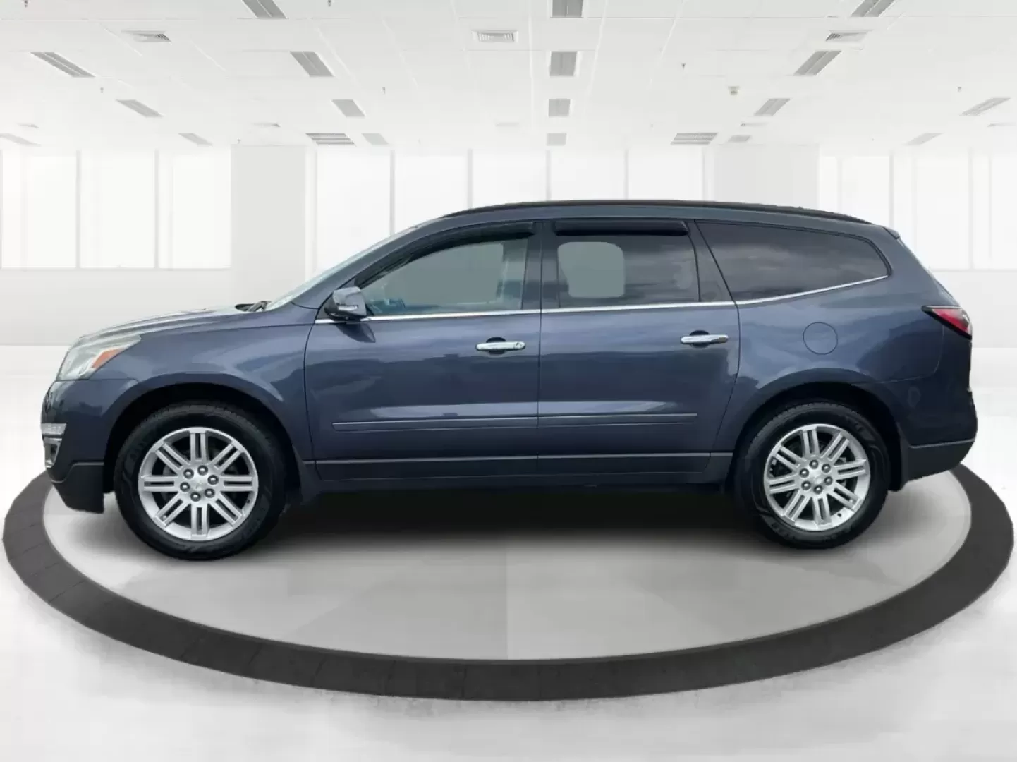 2013 Chevrolet Traverse 1LT (1GNKRGKD0DJ) with an 3.6L V-6 gasoline direct injection engine, located at 1951 S Dayton Lakeview Rd., New Carlisle, OH, 45344, (937) 908-9800, 39.890999, -84.050255 - Photo#4
