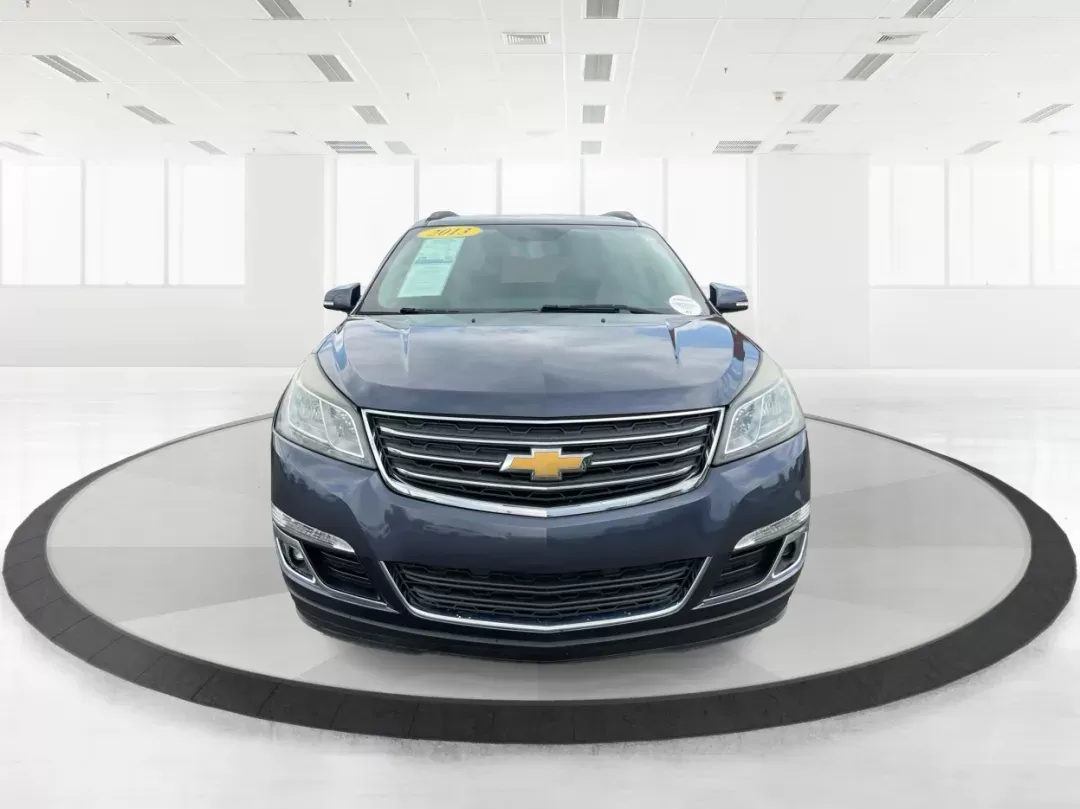 2013 Chevrolet Traverse 1LT (1GNKRGKD0DJ) with an 3.6L V-6 gasoline direct injection engine, located at 1951 S Dayton Lakeview Rd., New Carlisle, OH, 45344, (937) 908-9800, 39.890999, -84.050255 - Photo#5