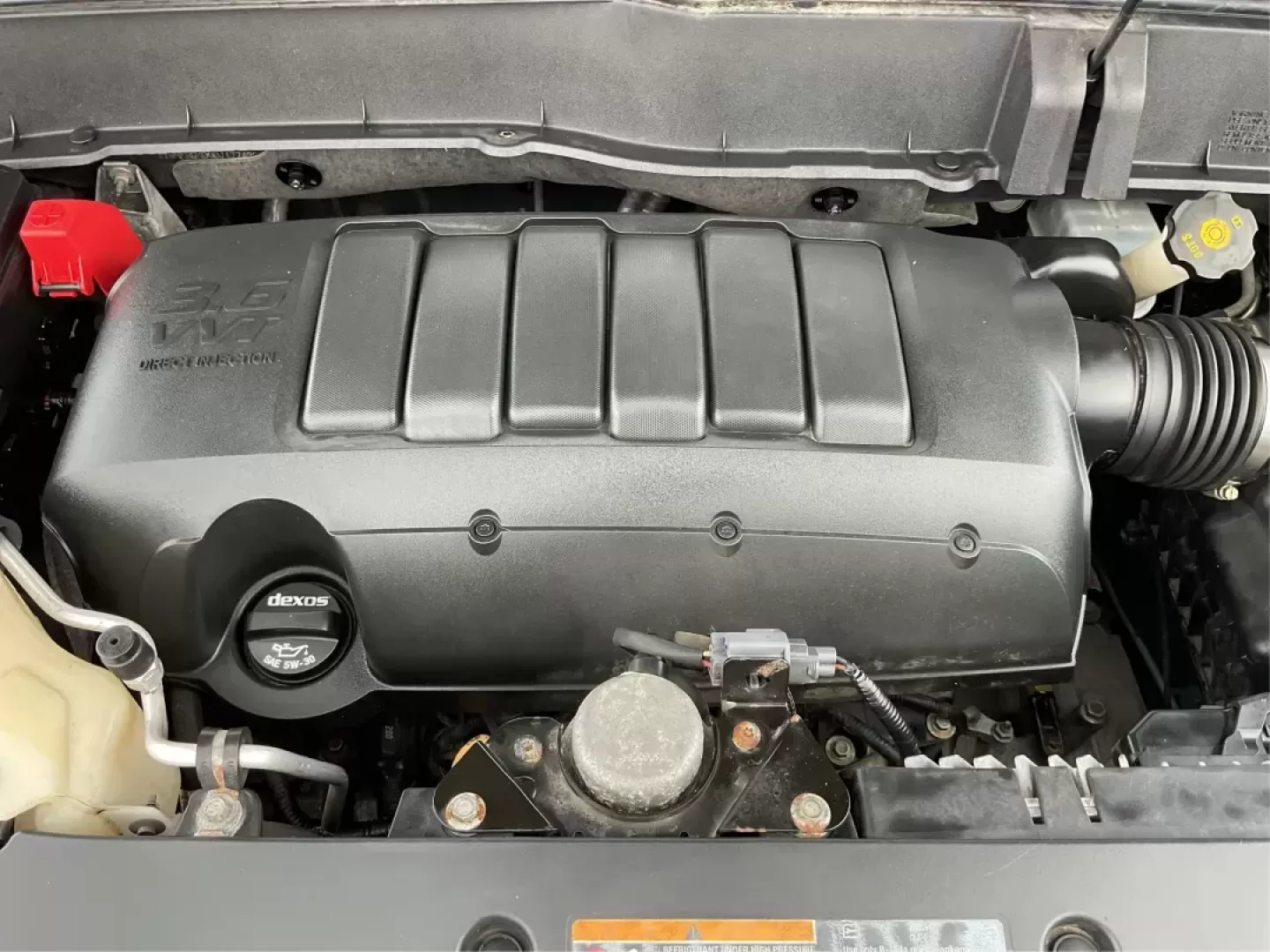 2013 Chevrolet Traverse 1LT (1GNKRGKD0DJ) with an 3.6L V-6 gasoline direct injection engine, located at 1951 S Dayton Lakeview Rd., New Carlisle, OH, 45344, (937) 908-9800, 39.890999, -84.050255 - Photo#9