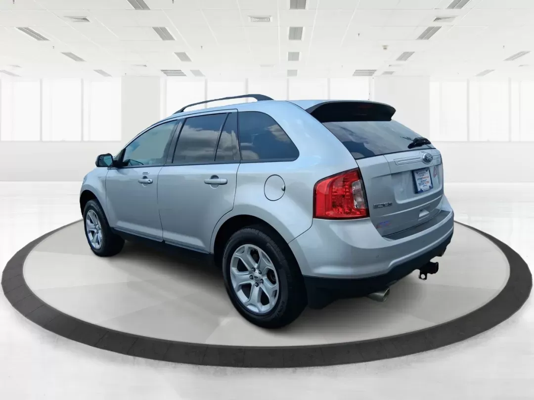 2013 Ford Edge SEL (2FMDK4JC3DB) with an 3.5L V-6 DOHC engine, located at 4508 South Dixie Dr, Moraine, OH, 45439, (937) 908-9800, 39.689976, -84.218452 - Photo#4