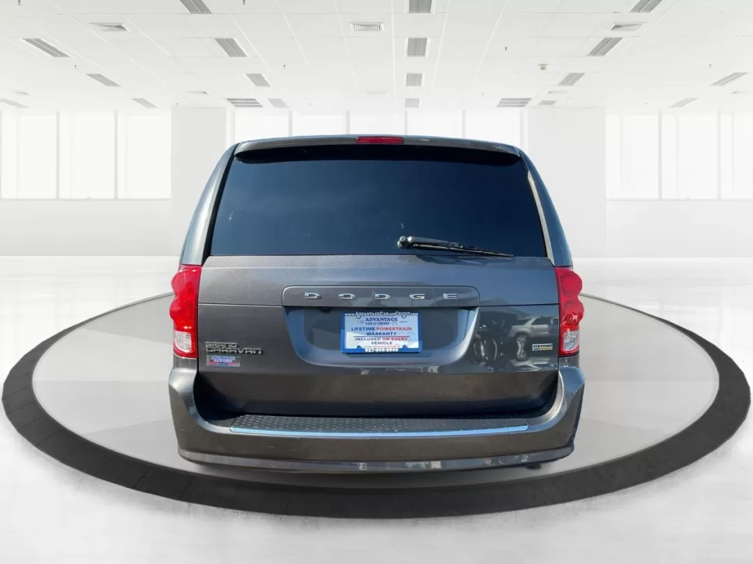 2018 Dodge Grand Caravan SE (2C4RDGBG5JR) with an Pentastar 3.6L V-6 DOHC engine, located at 880 E. National Road, Vandalia, OH, 45377, (937) 908-9800, 39.891918, -84.183594 - **Explore the Open Road in Style with the 2018 Dodge Grand Caravan Perfect for Families on the Go!**<br /> <br /> Are you searching for a reliable vehicle that caters to your family's needs while offering comfort and versatility? Look no further than the 2018 Dodge Grand Caravan SE, available now a - Photo#3