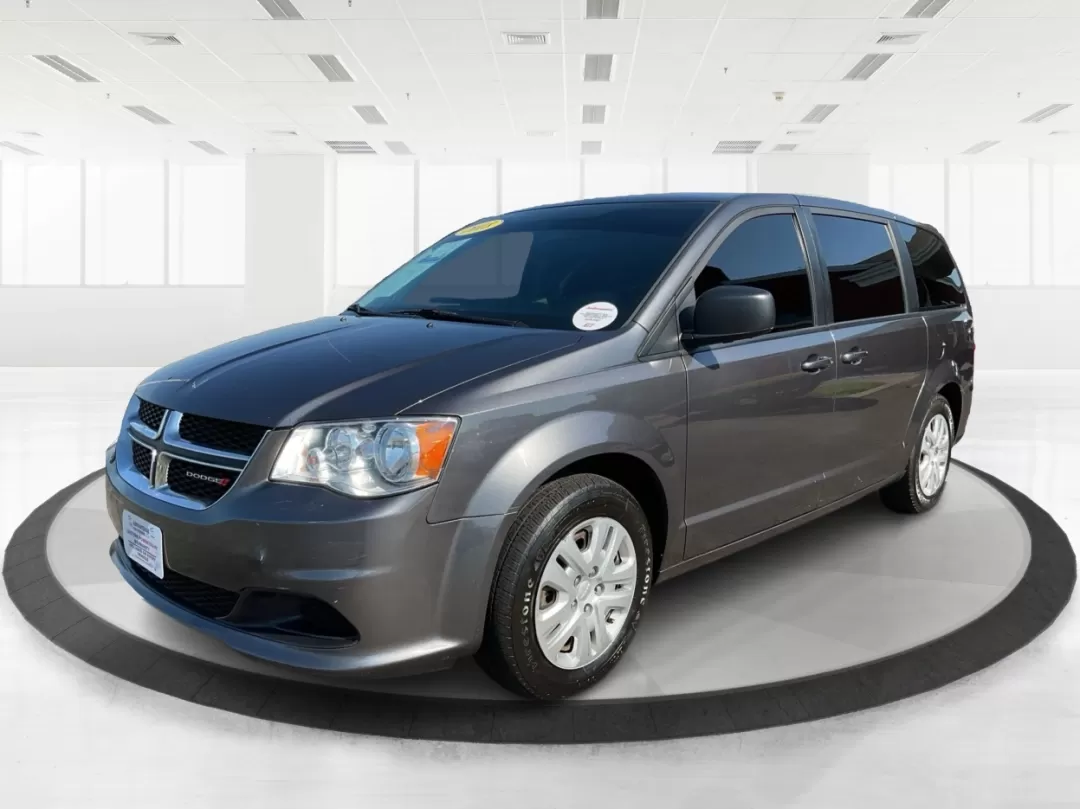 2018 Dodge Grand Caravan SE (2C4RDGBG5JR) with an Pentastar 3.6L V-6 DOHC engine, located at 880 E. National Road, Vandalia, OH, 45377, (937) 908-9800, 39.891918, -84.183594 - **Explore the Open Road in Style with the 2018 Dodge Grand Caravan Perfect for Families on the Go!**<br /> <br /> Are you searching for a reliable vehicle that caters to your family's needs while offering comfort and versatility? Look no further than the 2018 Dodge Grand Caravan SE, available now a - Photo#7