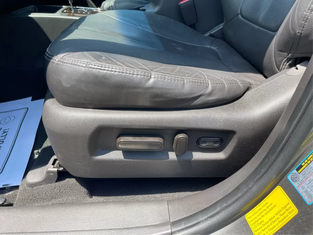 2012 Hyundai Santa Fe Limited V6 (5XYZKDAG0CG) with an 3.5L V-6 DOHC engine, located at 1184 Kauffman Ave, Fairborn, OH, 45324, (937) 908-9800, 39.807072, -84.030914 - **Elevate Your Adventures with the 2012 Hyundai Santa Fe Limited V6 at Advantage Car and Credit in Fairborn, OH!**<br /> <br /> Whether you're planning family road trips, tackling your daily commute, or seeking weekend adventures, the 2012 Hyundai Santa Fe Limited V6 is the perfect companion. With i - Photo#16
