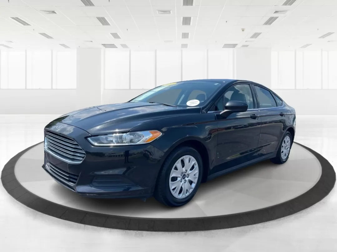 2014 Ford Fusion S (3FA6P0G78ER) with an Duratec 2.5L I-4 DOHC engine, located at 1099 N County Rd 25A , Troy, OH, 45373, (937) 908-9800, 40.057079, -84.212883 - Are you on the hunt for a reliable sedan that fits seamlessly into your everyday life? Look no further than this stunning 2014 Ford Fusion S, available now at Advantage Car and Credit in Fairborn, OH. This vehicle is the perfect choice for budget-conscious buyers or families needing a dependable rid - Photo#7
