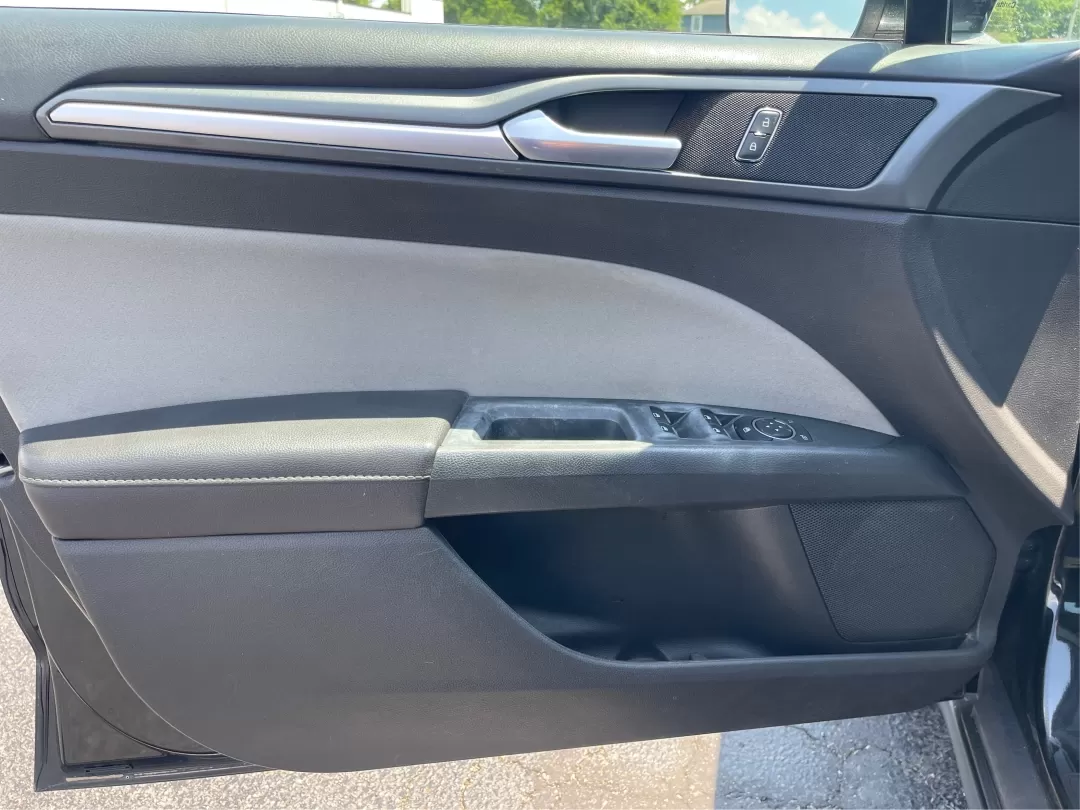 2014 Ford Fusion S (3FA6P0G78ER) with an Duratec 2.5L I-4 DOHC engine, located at 1099 N County Rd 25A , Troy, OH, 45373, (937) 908-9800, 40.057079, -84.212883 - Are you on the hunt for a reliable sedan that fits seamlessly into your everyday life? Look no further than this stunning 2014 Ford Fusion S, available now at Advantage Car and Credit in Fairborn, OH. This vehicle is the perfect choice for budget-conscious buyers or families needing a dependable rid - Photo#17