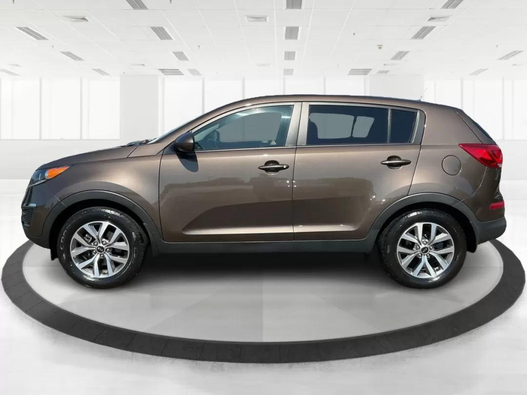 2015 Kia Sportage LX (KNDPB3AC3F7) with an Other engine, located at 1184 Kauffman Ave, Fairborn, OH, 45324, (937) 908-9800, 39.807072, -84.030914 - Experience the thrill of adventure in this 2015 Kia Sportage LX, perfectly crafted for growing families or weekend warriors seeking an exciting ride. With ample cargo space and a comfortable interior, this crossover is designed to elevate your lifestyle, whether it's school drop-offs, long commutes, - Photo#5