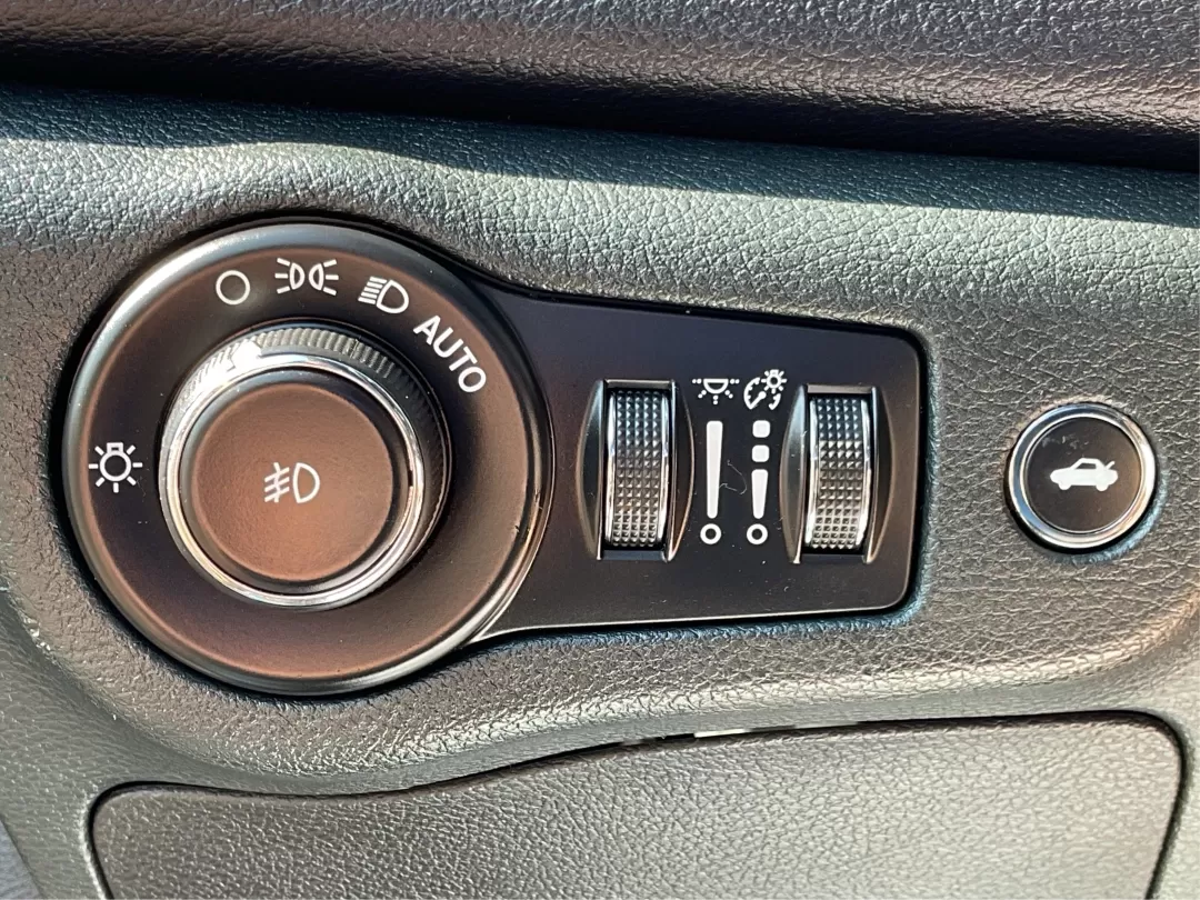 2015 Chrysler 200 S (1C3CCCBB8FN) with an Other engine, located at 1184 Kauffman Ave, Fairborn, OH, 45324, (937) 908-9800, 39.807072, -84.030914 - **Experience Luxury on a Budget with the 2015 Chrysler 200 S at Advantage Car and Credit**<br /> <br /> Looking for a stylish sedan that can handle your daily commute as effortlessly as your weekend adventures? The 2015 Chrysler 200 S is the perfect blend of comfort, technology, and modern aesthetic - Photo#16