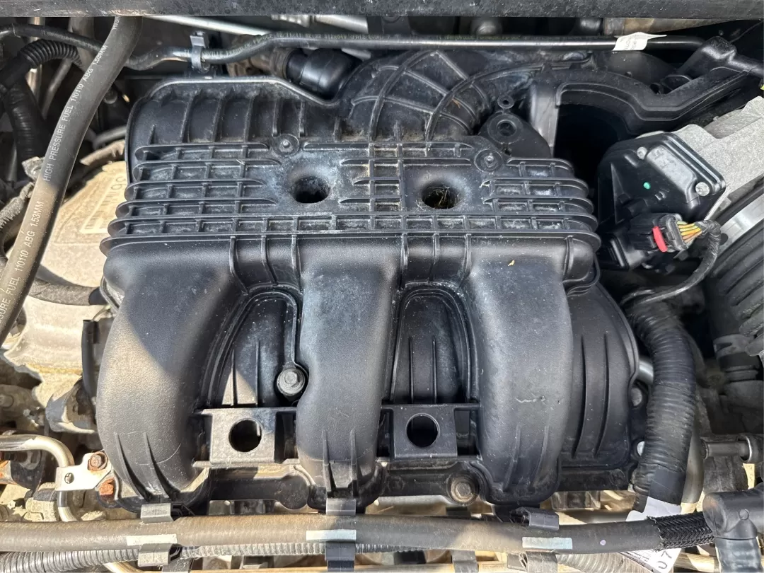2011 Ford Taurus SEL (1FAHP2EW3BG) with an Duratec 3.5L V-6 DOHC engine, located at 880 E. National Road, Vandalia, OH, 45377, (937) 908-9800, 39.891918, -84.183594 - Experience the perfect blend of comfort, style, and reliability with the 2011 Ford Taurus SEL, a sedan that is truly designed for modern life. Whether you're commuting to work, transporting your growing family, or heading out for weekend adventures, this vehicle caters to a variety of lifestyles. Av - Photo#2