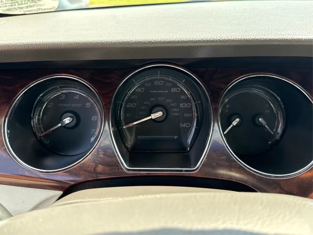 2011 Ford Taurus SEL (1FAHP2EW3BG) with an Duratec 3.5L V-6 DOHC engine, located at 880 E. National Road, Vandalia, OH, 45377, (937) 908-9800, 39.891918, -84.183594 - Experience the perfect blend of comfort, style, and reliability with the 2011 Ford Taurus SEL, a sedan that is truly designed for modern life. Whether you're commuting to work, transporting your growing family, or heading out for weekend adventures, this vehicle caters to a variety of lifestyles. Av - Photo#6