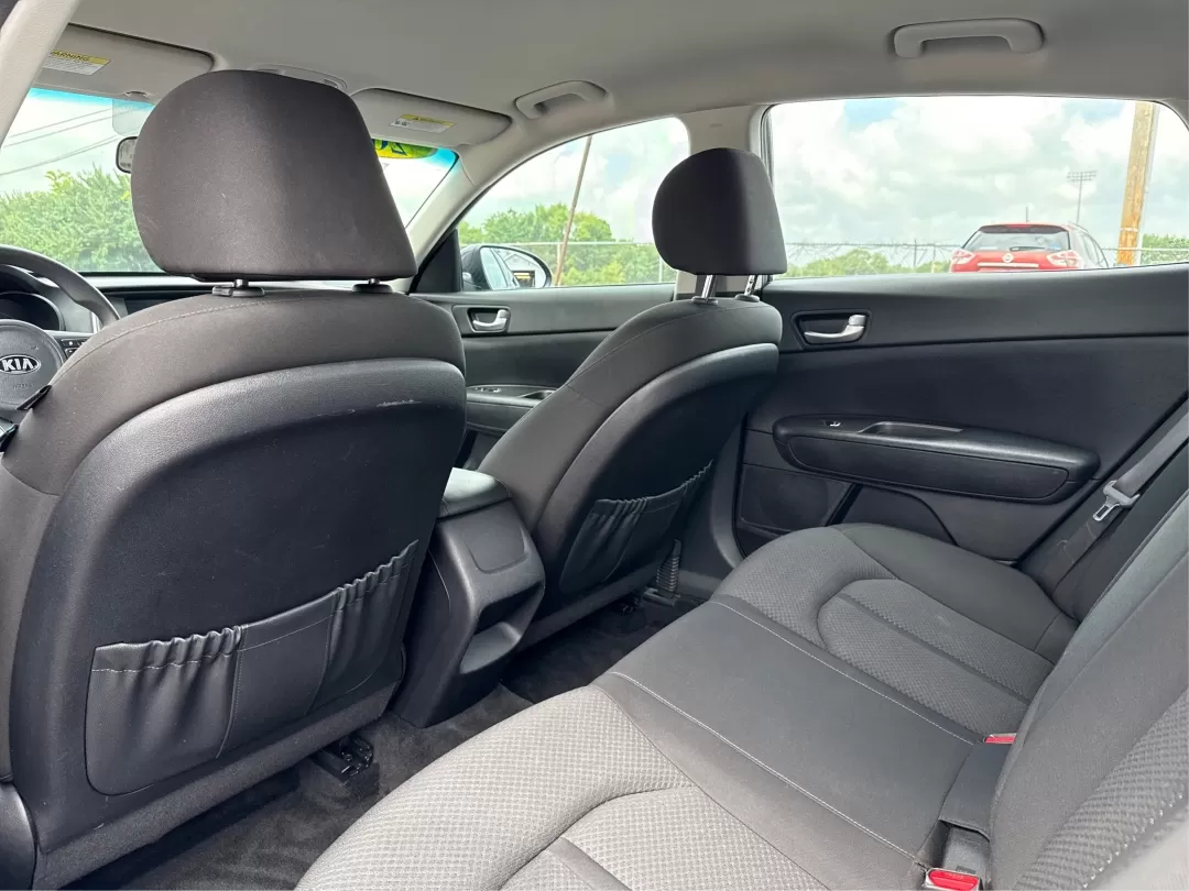 2018 Kia Optima LX (KNAGT4L33J5) with an Theta II 2.4L I-4 gasoline direct injection engine, located at 401 Woodman Dr, Riverside, OH, 45431, (937) 908-9800, 39.760899, -84.123421 - **Experience the Perfect Blend of Style and Comfort with the 2018 Kia Optima LX at Advantage Car and Credit!**<br /> <br /> Are you searching for a reliable sedan that fits seamlessly into your busy lifestyle? Look no further! The 2018 Kia Optima LX is not just a means of transportation; it's your p - Photo#9