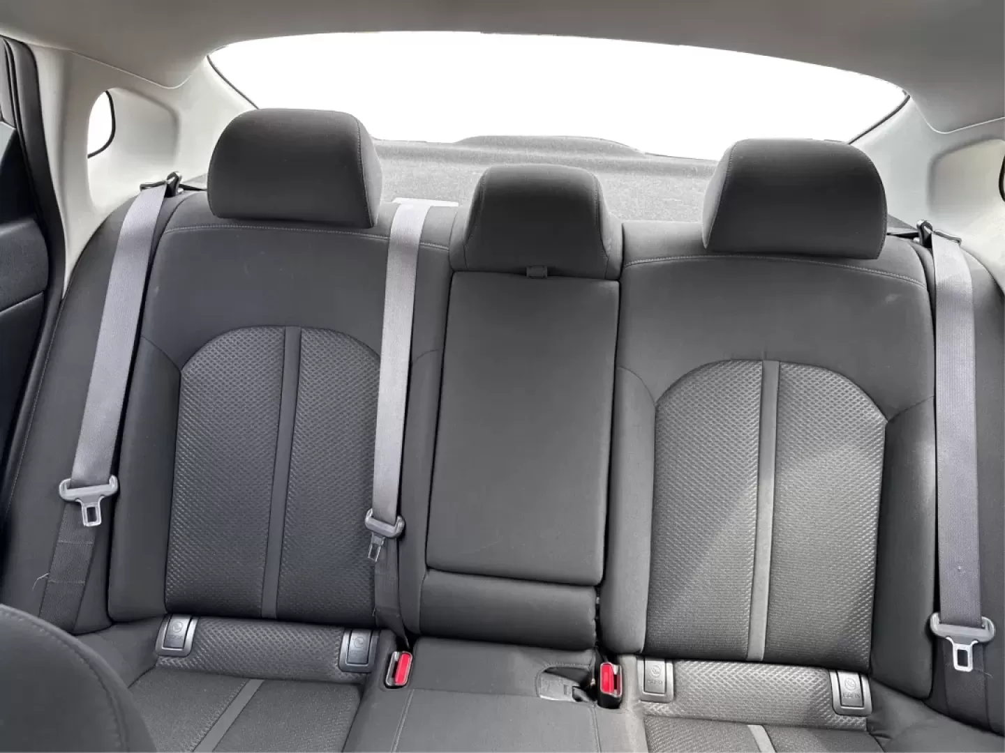 2018 Kia Optima LX (KNAGT4L33J5) with an Theta II 2.4L I-4 gasoline direct injection engine, located at 401 Woodman Dr, Riverside, OH, 45431, (937) 908-9800, 39.760899, -84.123421 - **Experience the Perfect Blend of Style and Comfort with the 2018 Kia Optima LX at Advantage Car and Credit!**<br /> <br /> Are you searching for a reliable sedan that fits seamlessly into your busy lifestyle? Look no further! The 2018 Kia Optima LX is not just a means of transportation; it's your p - Photo#13