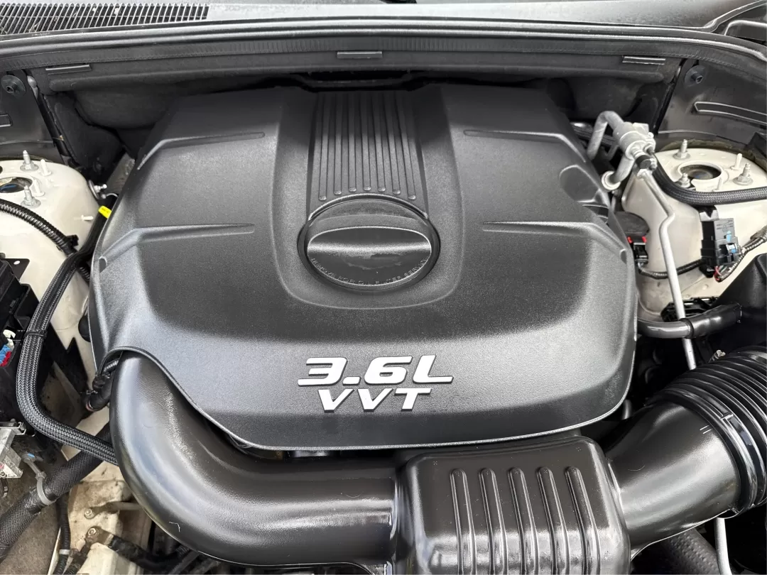 2012 Jeep Grand Cherokee Limited (1C4RJFBGXCC) with an Other engine, located at 401 Woodman Dr, Riverside, OH, 45431, (937) 908-9800, 39.760899, -84.123421 - **Discover Your Next Adventure with the 2012 Jeep Grand Cherokee Limited!**<br /> <br /> At Advantage Car and Credit, we believe that every journey begins with the right vehicle, especially for those who crave adventure. Whether you're navigating through the bustling streets of Fairborn, OH, or emba - Photo#10