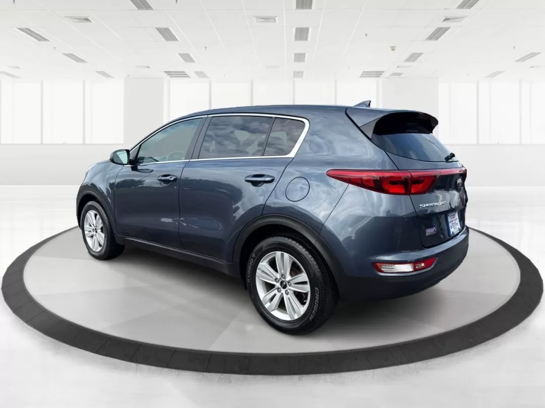 2019 Kia Sportage LX (KNDPM3AC4K7) with an Theta II 2.4L I-4 gasoline direct injection engine, located at 1951 S Dayton Lakeview Rd., New Carlisle, OH, 45344, (937) 908-9800, 39.890999, -84.050255 - **Experience Adventure and Comfort with the 2019 Kia Sportage LX at Advantage Car and Credit!**<br /> <br /> Are you ready to elevate your daily commute or embark on unforgettable weekend adventures? The 2019 Kia Sportage LX is the ultimate crossover that seamlessly combines capability, style, and c - Photo#3