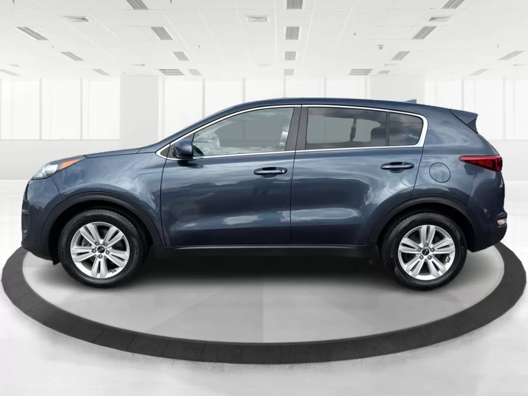 2019 Kia Sportage LX (KNDPM3AC4K7) with an Theta II 2.4L I-4 gasoline direct injection engine, located at 1951 S Dayton Lakeview Rd., New Carlisle, OH, 45344, (937) 908-9800, 39.890999, -84.050255 - **Experience Adventure and Comfort with the 2019 Kia Sportage LX at Advantage Car and Credit!**<br /> <br /> Are you ready to elevate your daily commute or embark on unforgettable weekend adventures? The 2019 Kia Sportage LX is the ultimate crossover that seamlessly combines capability, style, and c - Photo#4