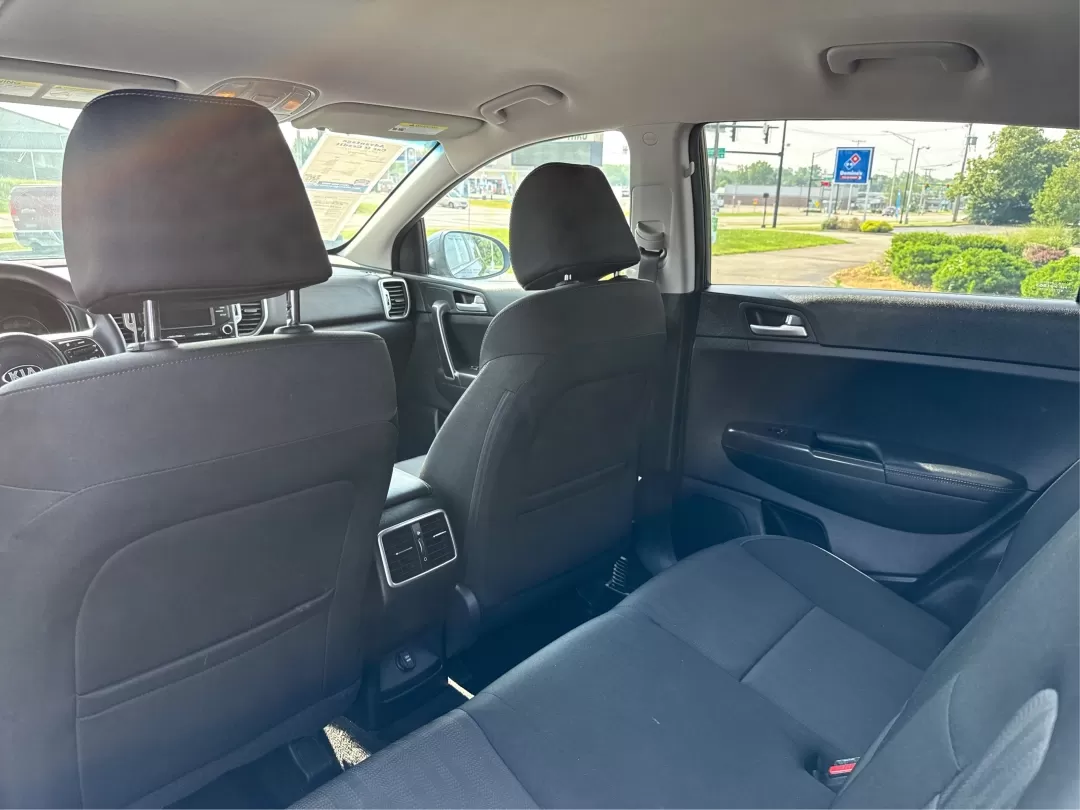 2019 Kia Sportage LX (KNDPM3AC4K7) with an Theta II 2.4L I-4 gasoline direct injection engine, located at 1951 S Dayton Lakeview Rd., New Carlisle, OH, 45344, (937) 908-9800, 39.890999, -84.050255 - **Experience Adventure and Comfort with the 2019 Kia Sportage LX at Advantage Car and Credit!**<br /> <br /> Are you ready to elevate your daily commute or embark on unforgettable weekend adventures? The 2019 Kia Sportage LX is the ultimate crossover that seamlessly combines capability, style, and c - Photo#9