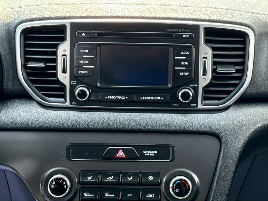 2019 Kia Sportage LX (KNDPM3AC4K7) with an Theta II 2.4L I-4 gasoline direct injection engine, located at 1951 S Dayton Lakeview Rd., New Carlisle, OH, 45344, (937) 908-9800, 39.890999, -84.050255 - **Experience Adventure and Comfort with the 2019 Kia Sportage LX at Advantage Car and Credit!**<br /> <br /> Are you ready to elevate your daily commute or embark on unforgettable weekend adventures? The 2019 Kia Sportage LX is the ultimate crossover that seamlessly combines capability, style, and c - Photo#12