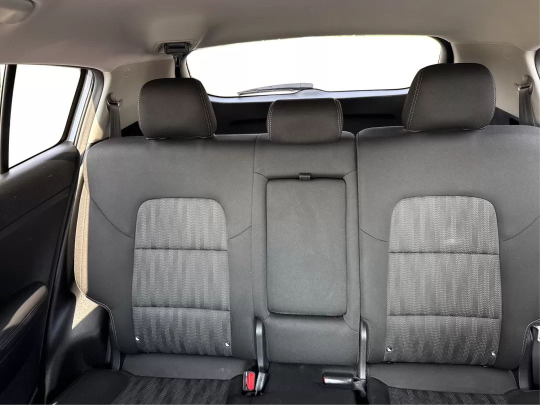2019 Kia Sportage LX (KNDPM3AC4K7) with an Theta II 2.4L I-4 gasoline direct injection engine, located at 1951 S Dayton Lakeview Rd., New Carlisle, OH, 45344, (937) 908-9800, 39.890999, -84.050255 - **Experience Adventure and Comfort with the 2019 Kia Sportage LX at Advantage Car and Credit!**<br /> <br /> Are you ready to elevate your daily commute or embark on unforgettable weekend adventures? The 2019 Kia Sportage LX is the ultimate crossover that seamlessly combines capability, style, and c - Photo#13