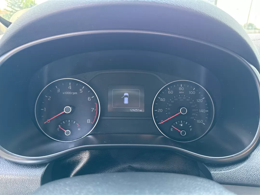2019 Kia Sportage LX (KNDPM3AC4K7) with an Theta II 2.4L I-4 gasoline direct injection engine, located at 1951 S Dayton Lakeview Rd., New Carlisle, OH, 45344, (937) 908-9800, 39.890999, -84.050255 - **Experience Adventure and Comfort with the 2019 Kia Sportage LX at Advantage Car and Credit!**<br /> <br /> Are you ready to elevate your daily commute or embark on unforgettable weekend adventures? The 2019 Kia Sportage LX is the ultimate crossover that seamlessly combines capability, style, and c - Photo#14