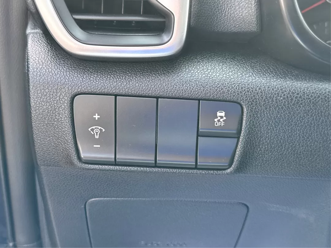 2019 Kia Sportage LX (KNDPM3AC4K7) with an Theta II 2.4L I-4 gasoline direct injection engine, located at 1951 S Dayton Lakeview Rd., New Carlisle, OH, 45344, (937) 908-9800, 39.890999, -84.050255 - **Experience Adventure and Comfort with the 2019 Kia Sportage LX at Advantage Car and Credit!**<br /> <br /> Are you ready to elevate your daily commute or embark on unforgettable weekend adventures? The 2019 Kia Sportage LX is the ultimate crossover that seamlessly combines capability, style, and c - Photo#16