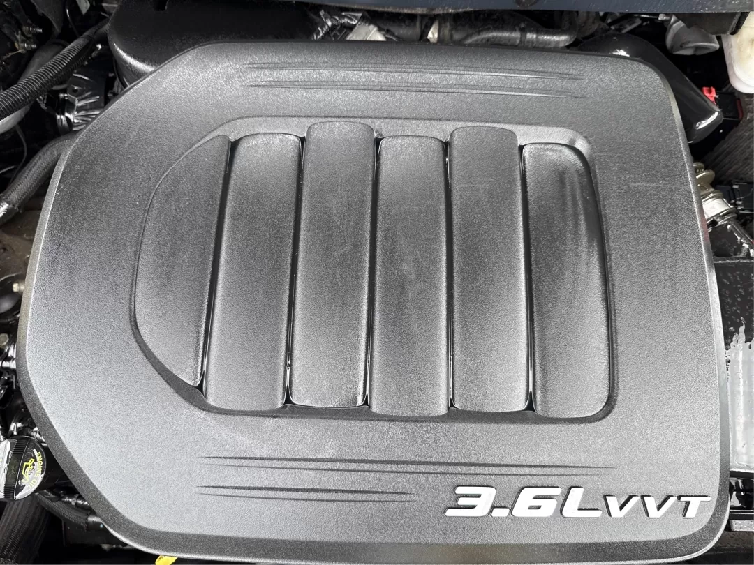 2018 Dodge Journey SXT AWD (3C4PDDBG9JT) with an Pentastar 3.6L V-6 DOHC engine, located at 8750 N County Rd 25A, Piqua, OH, 45356, (937) 908-9800, 40.164391, -84.232513 - Experience the thrill of adventure and family outings in this stunning **2018 Dodge Journey SXT AWD**, now available at **Advantage Car and Credit**, located at **1184 Kauffman Ave, Fairborn, OH 45324**. Whether you're commuting to work or heading out for a weekend getaway, this versatile SUV is des - Photo#10