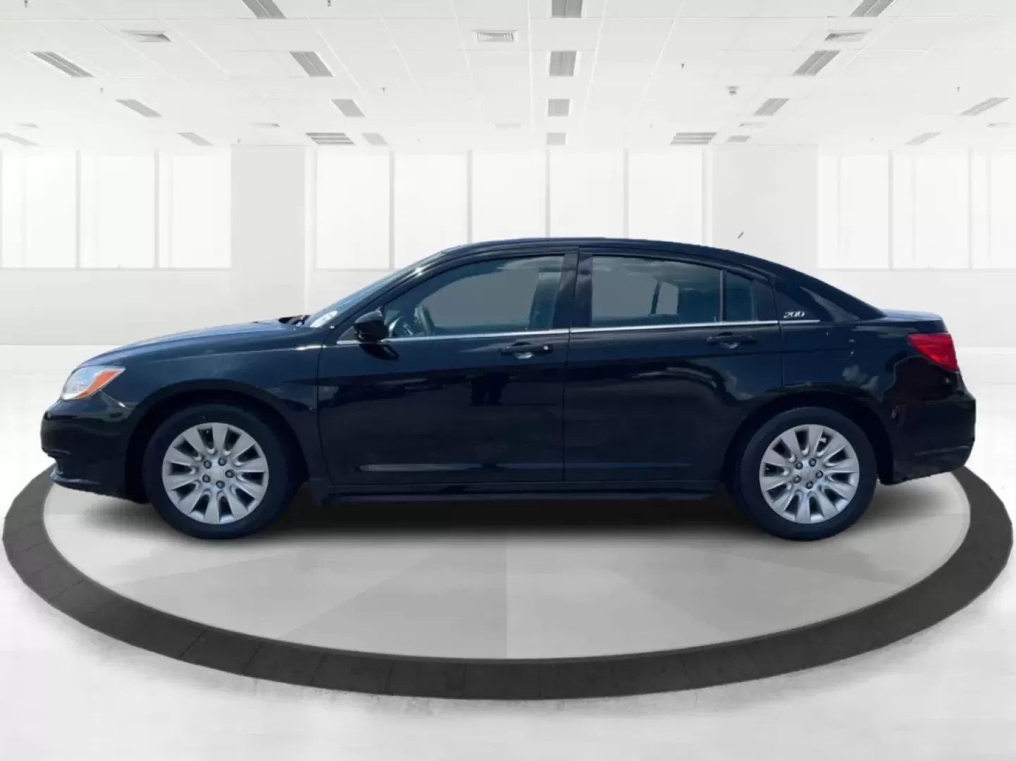 2014 Chrysler 200 LX (1C3CCBAG7EN) with an Other engine, located at 880 E. National Road, Vandalia, OH, 45377, (937) 908-9800, 39.891918, -84.183594 - Photo#5