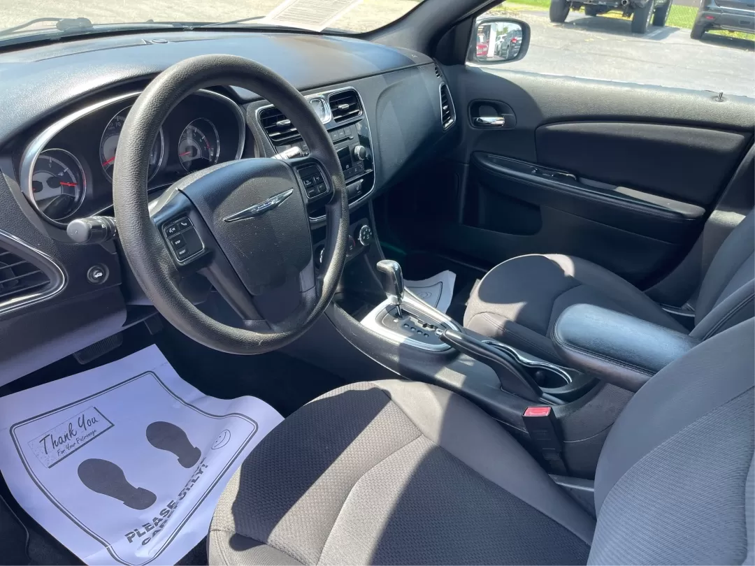 2014 Chrysler 200 LX (1C3CCBAG7EN) with an Other engine, located at 880 E. National Road, Vandalia, OH, 45377, (937) 908-9800, 39.891918, -84.183594 - Are you looking for a reliable car that seamlessly fits into your busy lifestyle? Look no further than this stunning 2014 Chrysler 200 LX, available now at Advantage Car and Credit in Fairborn, OH. This stylish sedan is perfect for growing families, daily commuters, or anyone seeking a dependable ve - Photo#8