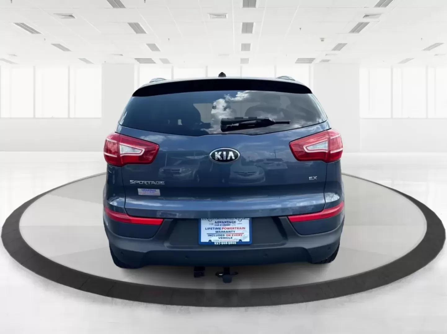 2013 Kia Sportage EX (KNDPCCA25D7) with an 2.4L I-4 DOHC engine, located at 1099 N County Rd 25A, Troy, OH, 45373, (937) 908-9800, 40.057079, -84.212883 - Photo#3