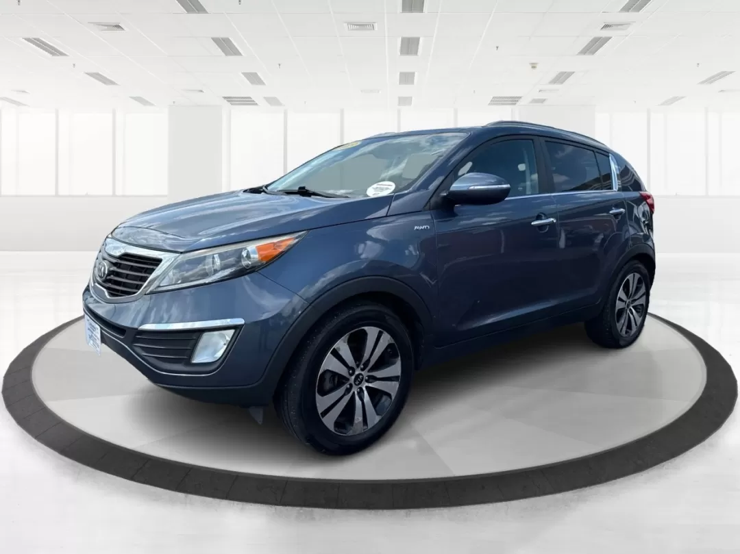 2013 Kia Sportage EX (KNDPCCA25D7) with an 2.4L I-4 DOHC engine, located at 1099 N County Rd 25A , Troy, OH, 45373, (937) 908-9800, 40.057079, -84.212883 - **Elevate Your Adventures with the 2013 Kia Sportage EX - Perfect for Every Journey!**<br /> <br /> Are you ready to take your daily commutes and weekend getaways to the next level? Look no further than this 2013 Kia Sportage EX, available now at Advantage Car and Credit in Fairborn, OH. This versat - Photo#7