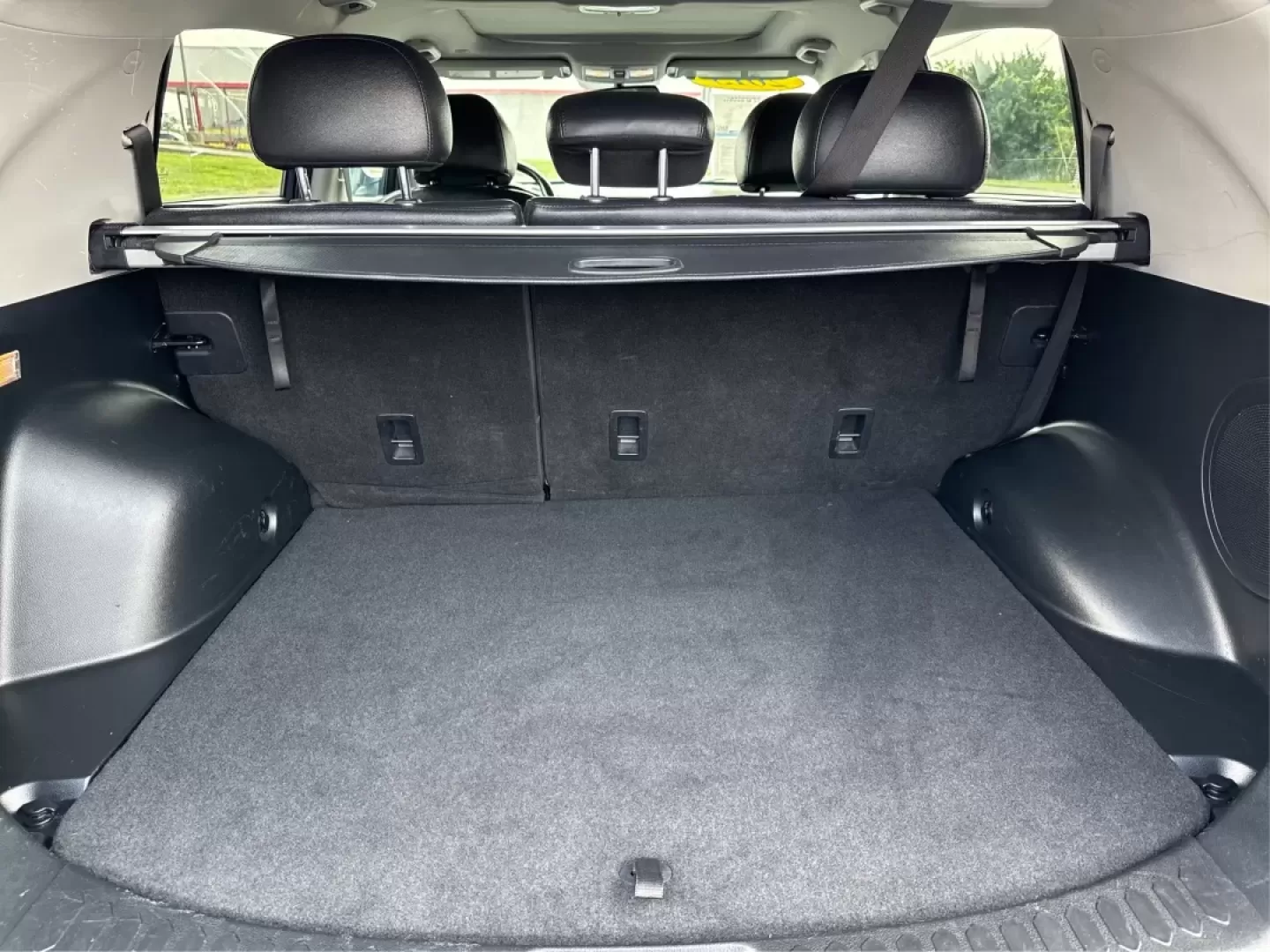 2013 Kia Sportage EX (KNDPCCA25D7) with an 2.4L I-4 DOHC engine, located at 1099 N County Rd 25A, Troy, OH, 45373, (937) 908-9800, 40.057079, -84.212883 - Photo#11