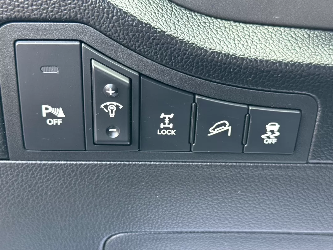 2013 Kia Sportage EX (KNDPCCA25D7) with an 2.4L I-4 DOHC engine, located at 1099 N County Rd 25A , Troy, OH, 45373, (937) 908-9800, 40.057079, -84.212883 - **Elevate Your Adventures with the 2013 Kia Sportage EX - Perfect for Every Journey!**<br /> <br /> Are you ready to take your daily commutes and weekend getaways to the next level? Look no further than this 2013 Kia Sportage EX, available now at Advantage Car and Credit in Fairborn, OH. This versat - Photo#16