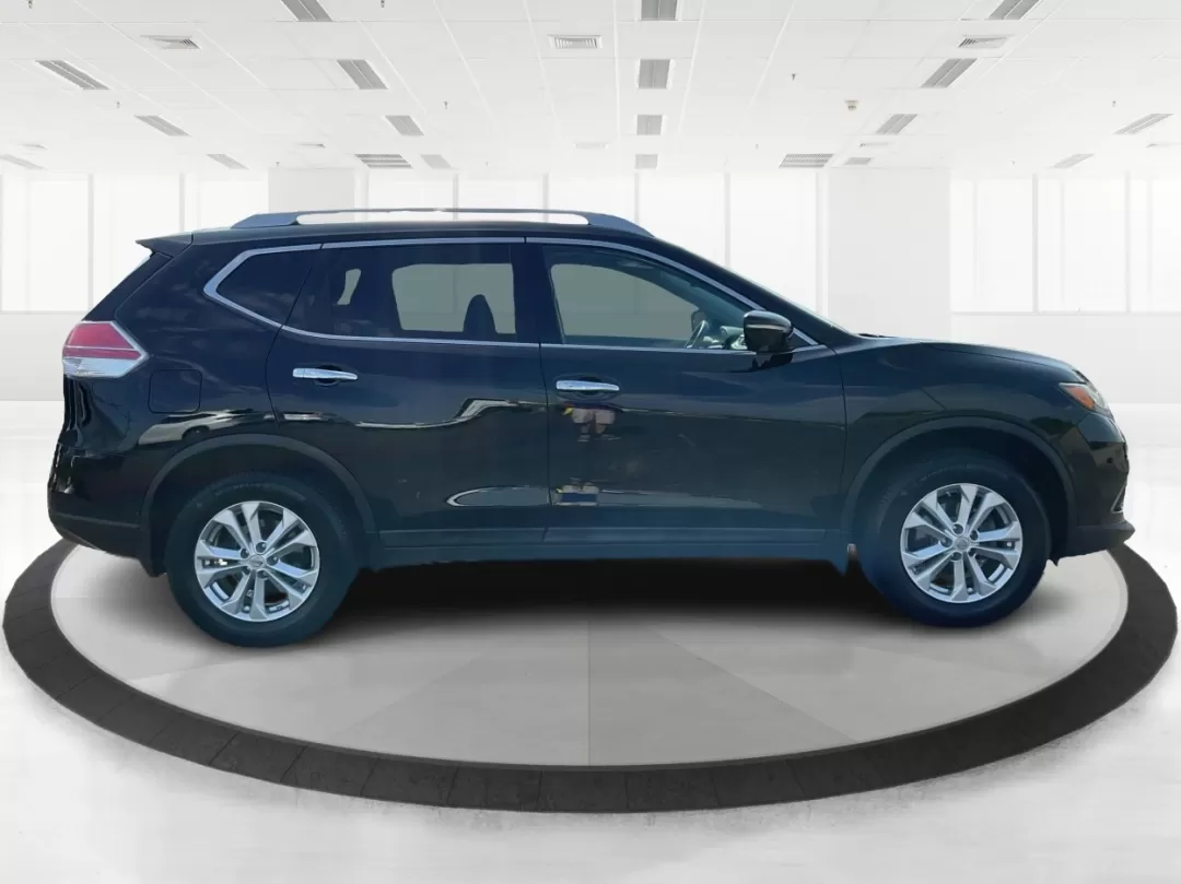2015 Nissan Rogue SV (5N1AT2MV7FC) with an 2.5L I-4 DOHC engine, located at 4508 South Dixie Dr, Moraine, OH, 45439, (937) 908-9800, 39.689976, -84.218452 - **Adventure Awaits with the 2015 Nissan Rogue SV - Your Perfect Family SUV!**<br /> <br /> Are you a growing family in search of a reliable and spacious vehicle that can easily handle your daily commutes and weekend getaways? Look no further! The 2015 Nissan Rogue SV is here to elevate your lifestyl - Photo#1