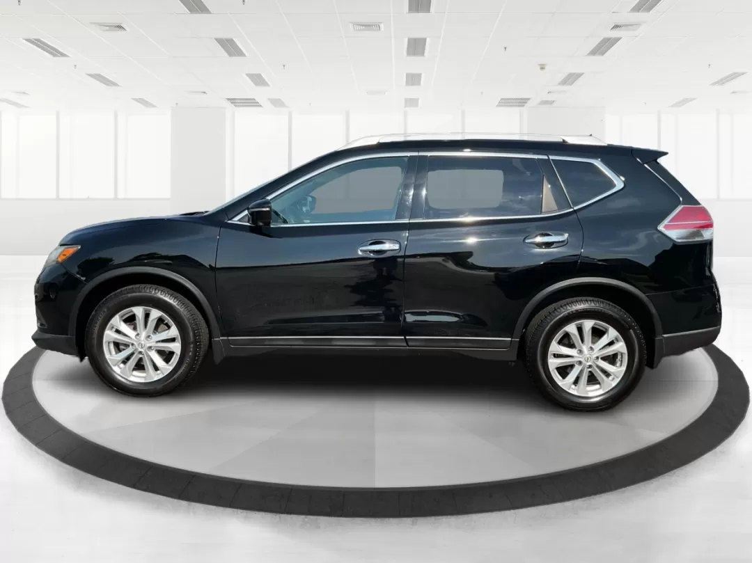 2015 Nissan Rogue SV (5N1AT2MV7FC) with an 2.5L I-4 DOHC engine, located at 4508 South Dixie Dr, Moraine, OH, 45439, (937) 908-9800, 39.689976, -84.218452 - **Adventure Awaits with the 2015 Nissan Rogue SV - Your Perfect Family SUV!**<br /> <br /> Are you a growing family in search of a reliable and spacious vehicle that can easily handle your daily commutes and weekend getaways? Look no further! The 2015 Nissan Rogue SV is here to elevate your lifestyl - Photo#5
