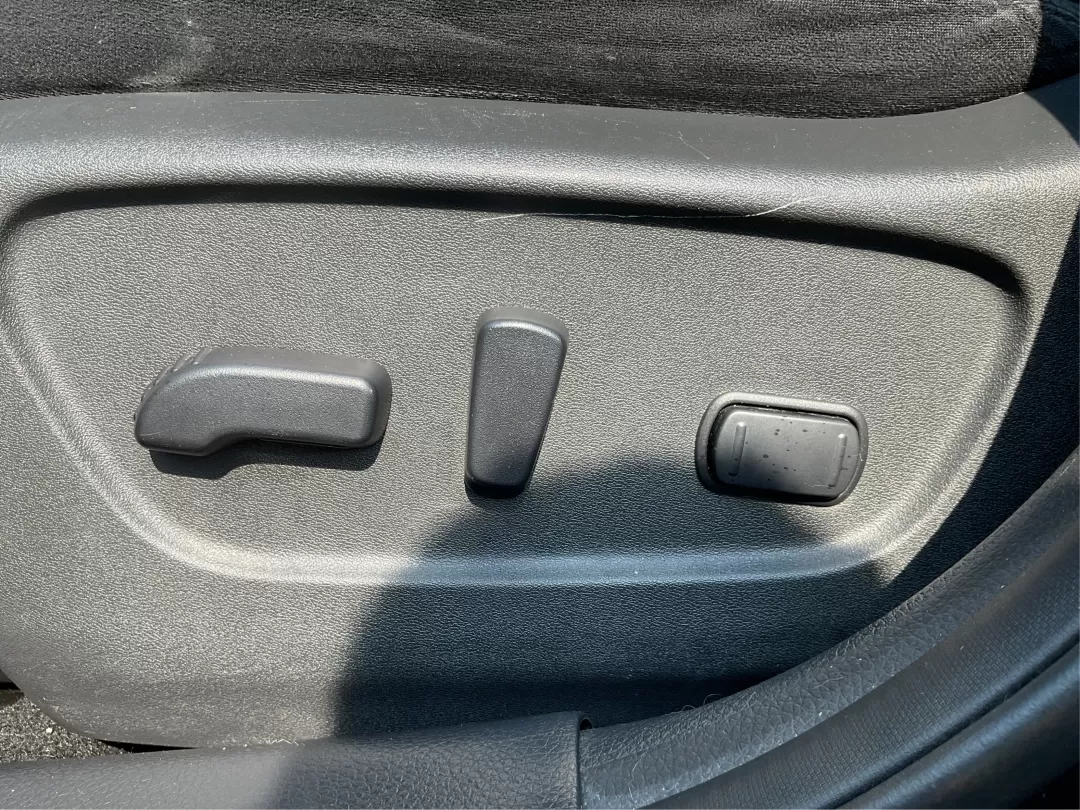 2015 Nissan Rogue SV (5N1AT2MV7FC) with an 2.5L I-4 DOHC engine, located at 4508 South Dixie Dr, Moraine, OH, 45439, (937) 908-9800, 39.689976, -84.218452 - **Adventure Awaits with the 2015 Nissan Rogue SV - Your Perfect Family SUV!**<br /> <br /> Are you a growing family in search of a reliable and spacious vehicle that can easily handle your daily commutes and weekend getaways? Look no further! The 2015 Nissan Rogue SV is here to elevate your lifestyl - Photo#16