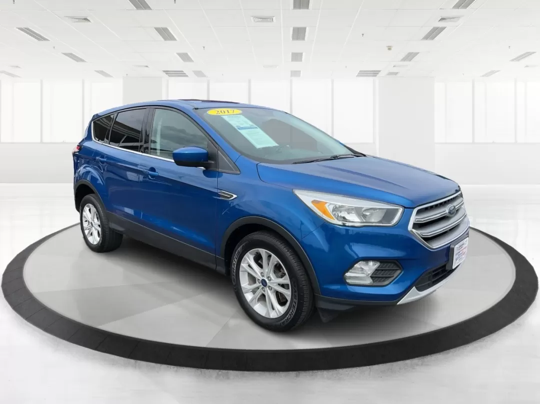 2017 Ford Escape SE (1FMCU9GD3HU) with an Other engine, located at 4508 South Dixie Dr, Moraine, OH, 45439, (937) 908-9800, 39.689976, -84.218452 - Are you searching for a reliable and stylish SUV that fits seamlessly into your busy lifestyle? Look no further than this stunning 2017 Ford Escape SE, available now at Advantage Car and Credit in Fairborn, OH. With its robust features and comfortable design, this vehicle is perfect for growing fami - Photo#0