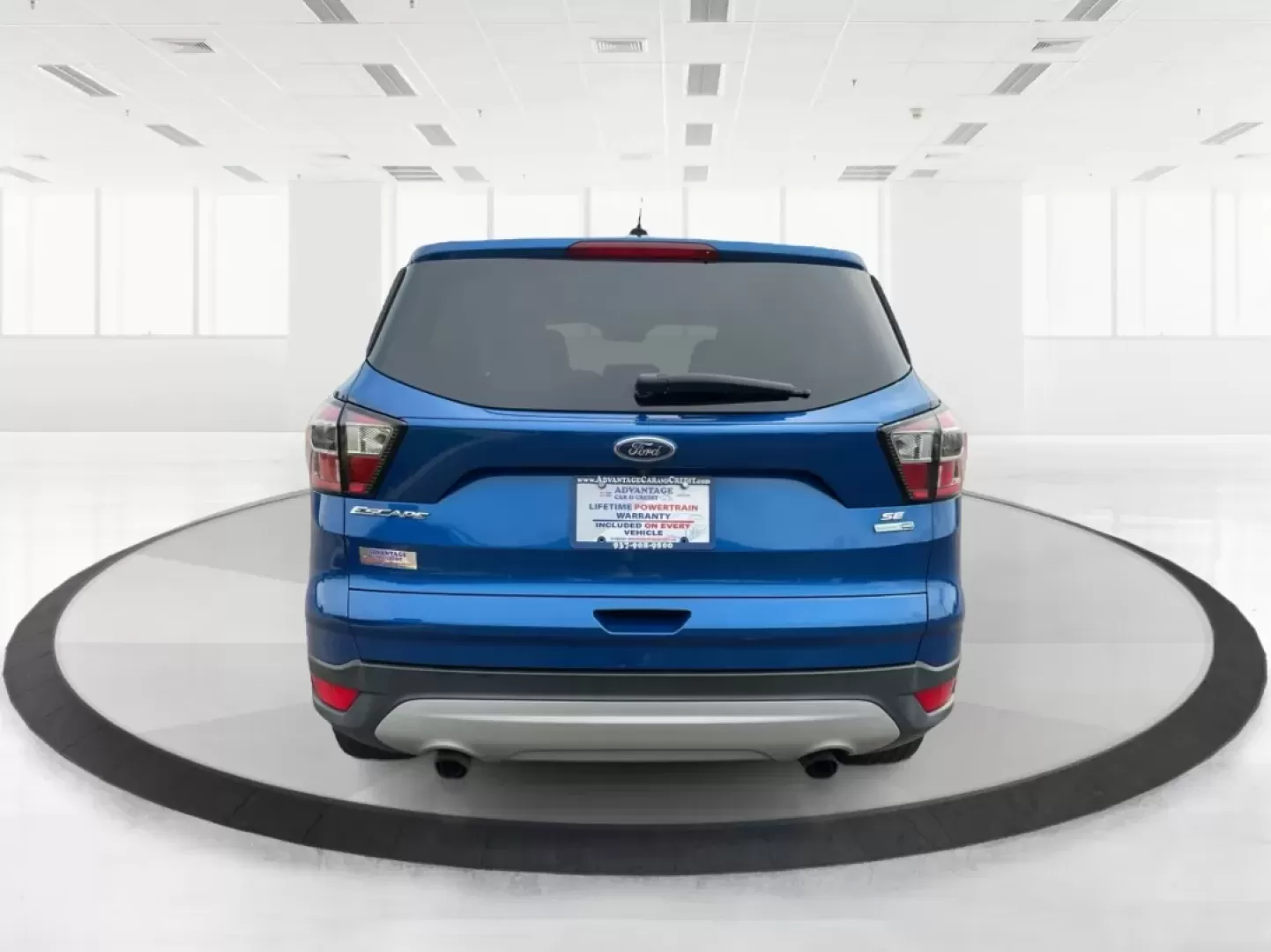 2017 Ford Escape SE (1FMCU9GD3HU) with an Other engine, located at 4508 South Dixie Dr, Moraine, OH, 45439, (937) 908-9800, 39.689976, -84.218452 - Photo#3