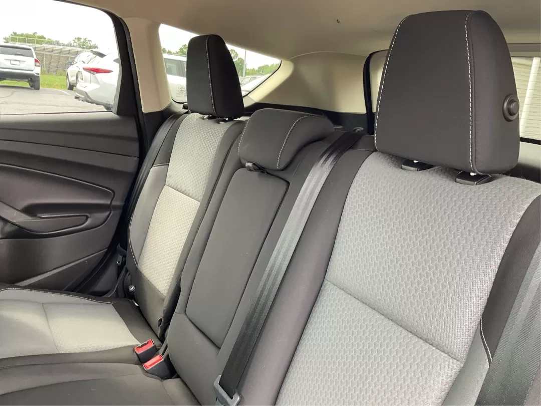 2017 Ford Escape SE (1FMCU9GD3HU) with an Other engine, located at 4508 South Dixie Dr, Moraine, OH, 45439, (937) 908-9800, 39.689976, -84.218452 - Are you searching for a reliable and stylish SUV that fits seamlessly into your busy lifestyle? Look no further than this stunning 2017 Ford Escape SE, available now at Advantage Car and Credit in Fairborn, OH. With its robust features and comfortable design, this vehicle is perfect for growing fami - Photo#9