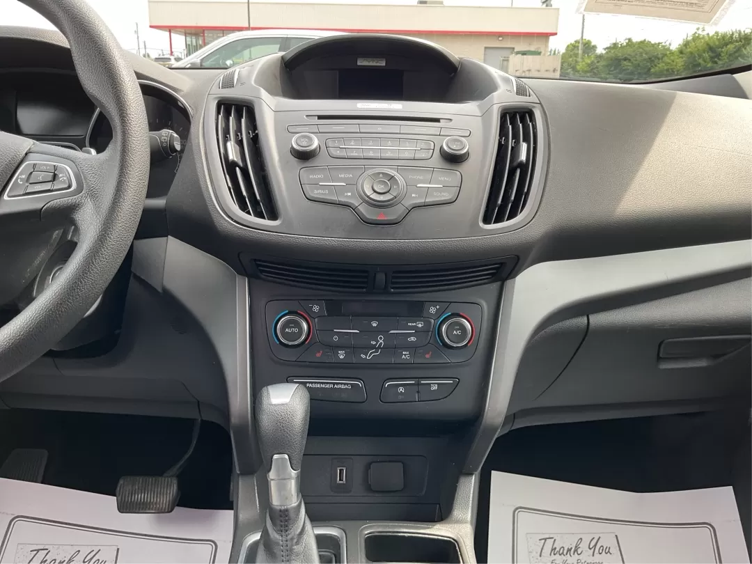 2017 Ford Escape SE (1FMCU9GD3HU) with an Other engine, located at 4508 South Dixie Dr, Moraine, OH, 45439, (937) 908-9800, 39.689976, -84.218452 - Are you searching for a reliable and stylish SUV that fits seamlessly into your busy lifestyle? Look no further than this stunning 2017 Ford Escape SE, available now at Advantage Car and Credit in Fairborn, OH. With its robust features and comfortable design, this vehicle is perfect for growing fami - Photo#12