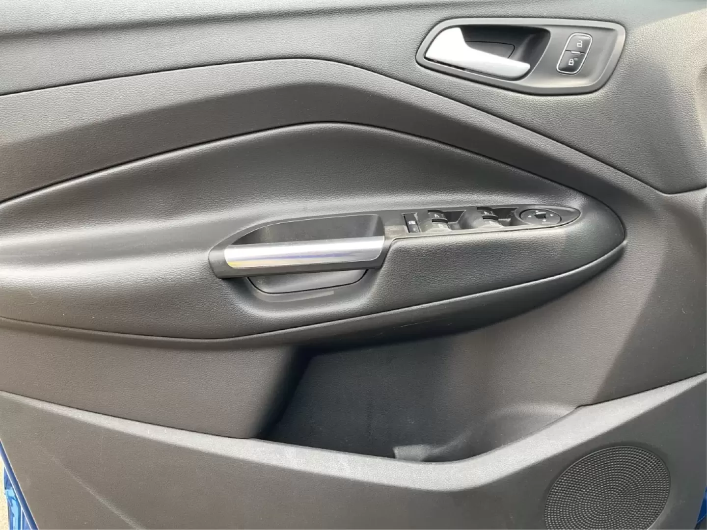 2017 Ford Escape SE (1FMCU9GD3HU) with an Other engine, located at 4508 South Dixie Dr, Moraine, OH, 45439, (937) 908-9800, 39.689976, -84.218452 - Photo#18