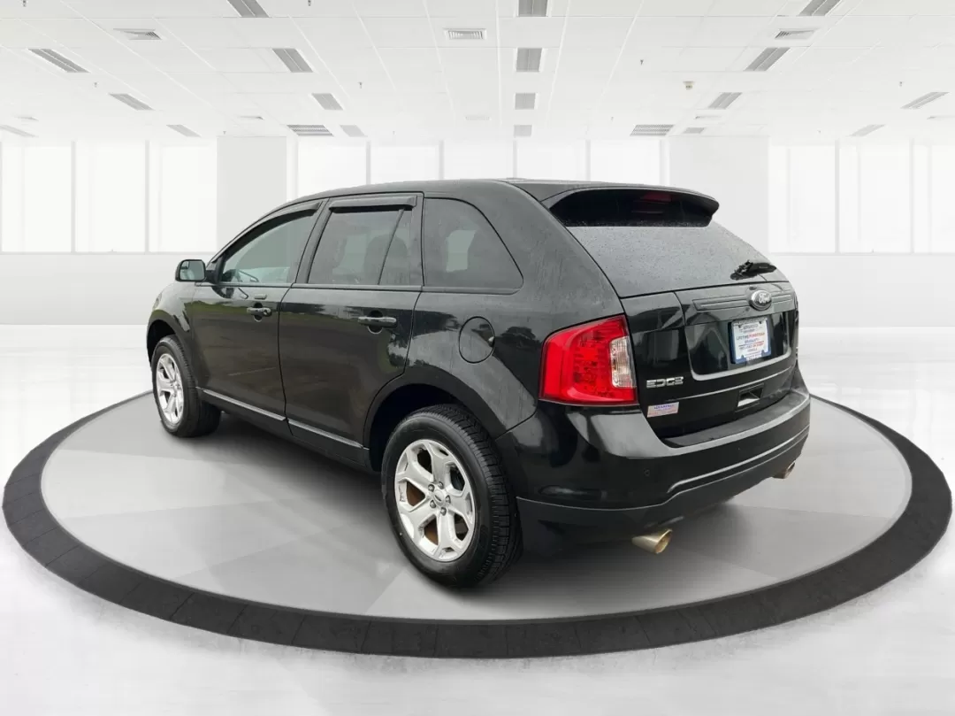 2013 Ford Edge SEL (2FMDK4JC1DB) with an 3.5L V-6 DOHC engine, located at 8750 N County Rd 25A, Piqua, OH, 45356, (937) 908-9800, 40.164391, -84.232513 - **Elevate Your Weekend Adventures with the 2013 Ford Edge SEL at Advantage Car and Credit!**<br /> <br /> Are you ready to embrace a lifestyle of comfort and adventure? Whether you're shuttling the kids to their weekend soccer games or embarking on a scenic road trip through Ohio's beautiful landsca - Photo#4