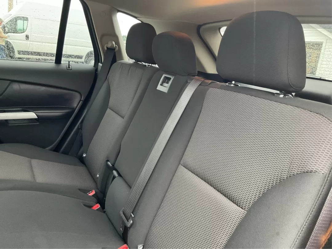 2013 Ford Edge SEL (2FMDK4JC1DB) with an 3.5L V-6 DOHC engine, located at 8750 N County Rd 25A, Piqua, OH, 45356, (937) 908-9800, 40.164391, -84.232513 - **Elevate Your Weekend Adventures with the 2013 Ford Edge SEL at Advantage Car and Credit!**<br /> <br /> Are you ready to embrace a lifestyle of comfort and adventure? Whether you're shuttling the kids to their weekend soccer games or embarking on a scenic road trip through Ohio's beautiful landsca - Photo#9