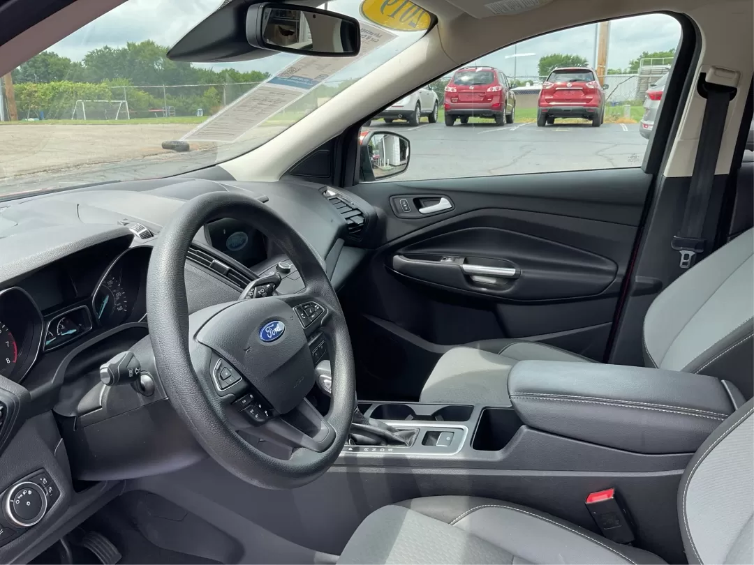 2019 Ford Escape SE (1FMCU9GD7KU) with an Other engine, located at 1951 S Dayton Lakeview Rd., New Carlisle, OH, 45344, (937) 908-9800, 39.890999, -84.050255 - **Unleash Your Adventurous Spirit with the 2019 Ford Escape SE at Advantage Car and Credit in Fairborn, OH!**<br /> <br /> Are you searching for a reliable, stylish, and versatile SUV that perfectly fits your active lifestyle? Look no further than this stunning 2019 Ford Escape SE, available now at - Photo#8