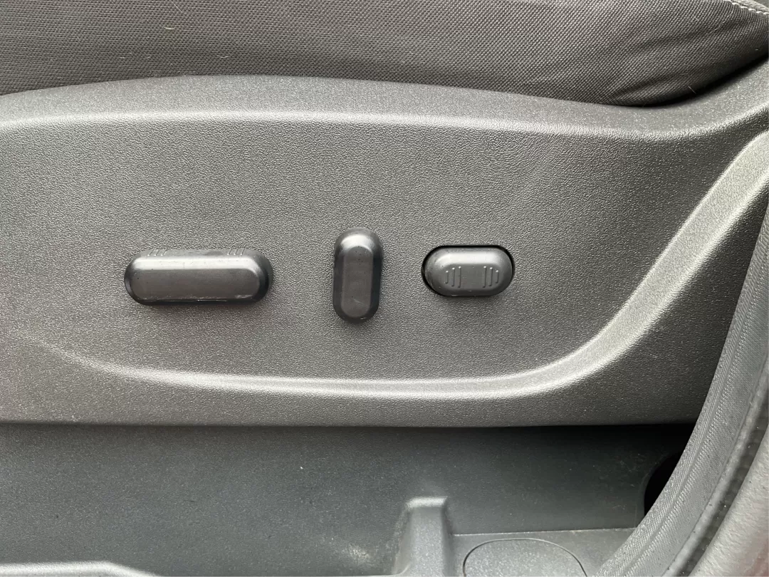 2019 Ford Escape SE (1FMCU9GD7KU) with an Other engine, located at 1951 S Dayton Lakeview Rd., New Carlisle, OH, 45344, (937) 908-9800, 39.890999, -84.050255 - **Unleash Your Adventurous Spirit with the 2019 Ford Escape SE at Advantage Car and Credit in Fairborn, OH!**<br /> <br /> Are you searching for a reliable, stylish, and versatile SUV that perfectly fits your active lifestyle? Look no further than this stunning 2019 Ford Escape SE, available now at - Photo#17