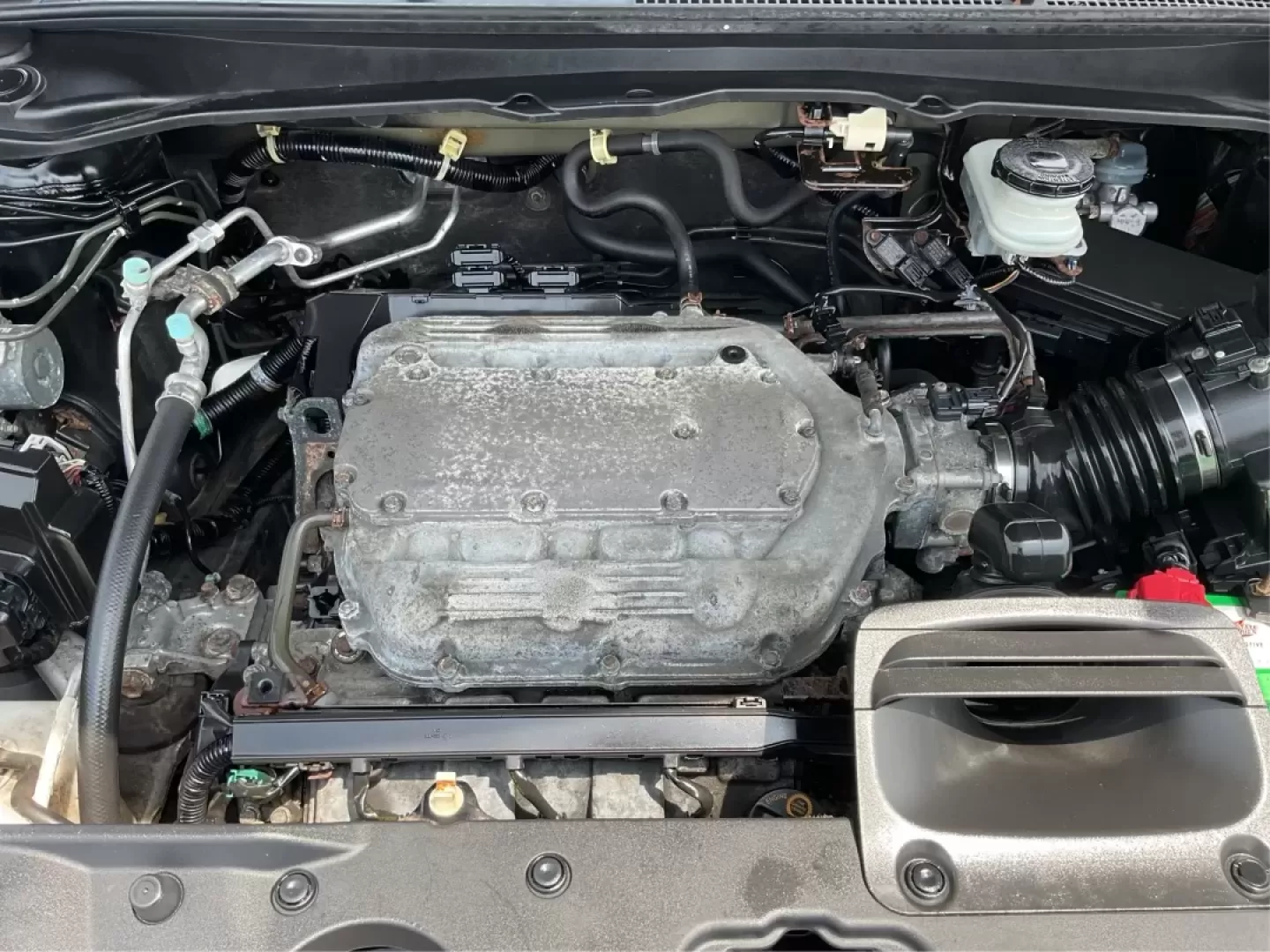 2014 Acura RDX Base (5J8TB3H39EL) with an Other engine, located at 1099 N County Rd 25A, Troy, OH, 45373, (937) 908-9800, 40.057079, -84.212883 - Unleash the perfect blend of comfort and versatility with the 2014 Acura RDX, a crossover that caters to both your daily grind and weekend adventures. Whether you're a growing family seeking spaciousness, a commuter looking for reliability, or a weekend warrior ready for road trips, this vehicle has - Photo#10