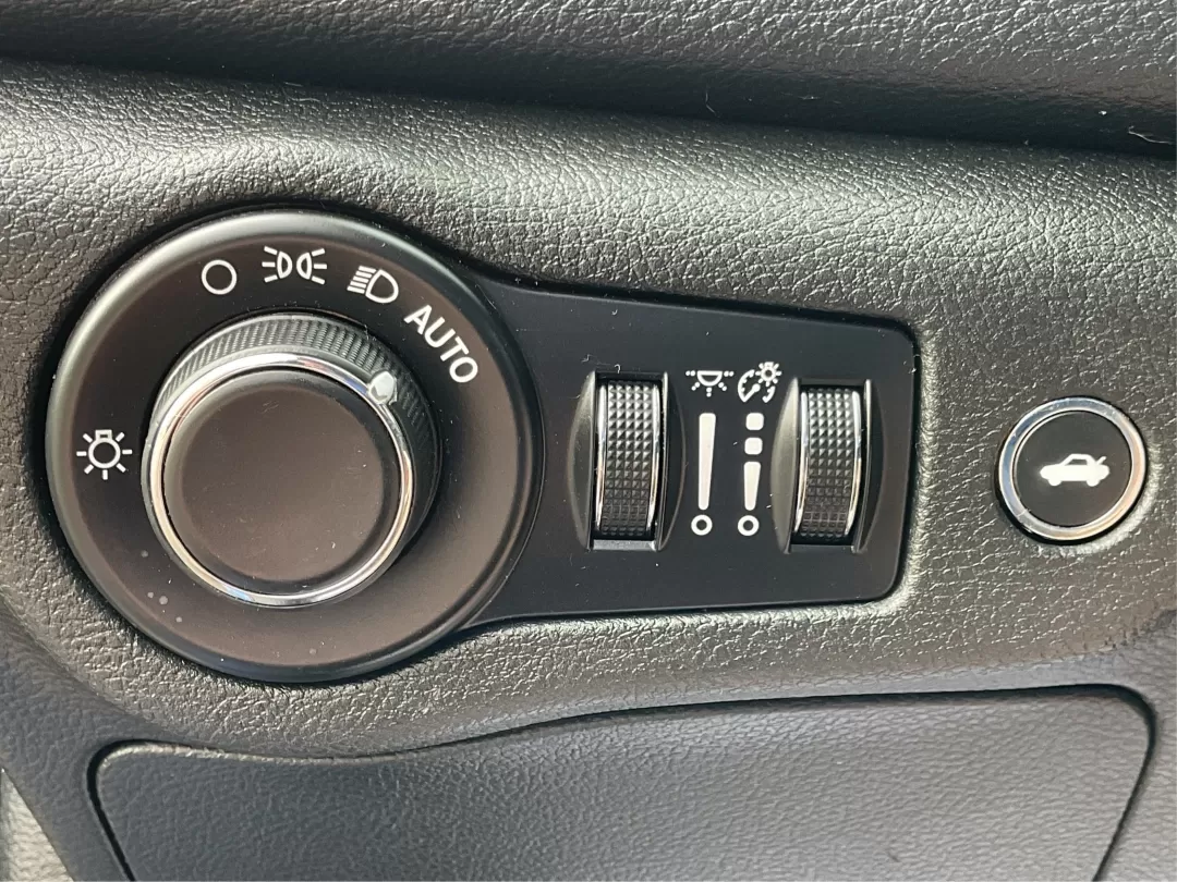 2015 Chrysler 200 Limited (1C3CCCAB1FN) with an Other engine, located at 1099 N County Rd 25A , Troy, OH, 45373, (937) 908-9800, 40.057079, -84.212883 - **Explore the Open Road with Comfort and Style in a 2015 Chrysler 200 Limited** <br /> <br /> Are you ready to elevate your daily commutes or weekend getaways? This 2015 Chrysler 200 Limited, available at Advantage Car and Credit in Fairborn, OH, is the perfect sedan for both city driving and long t - Photo#16